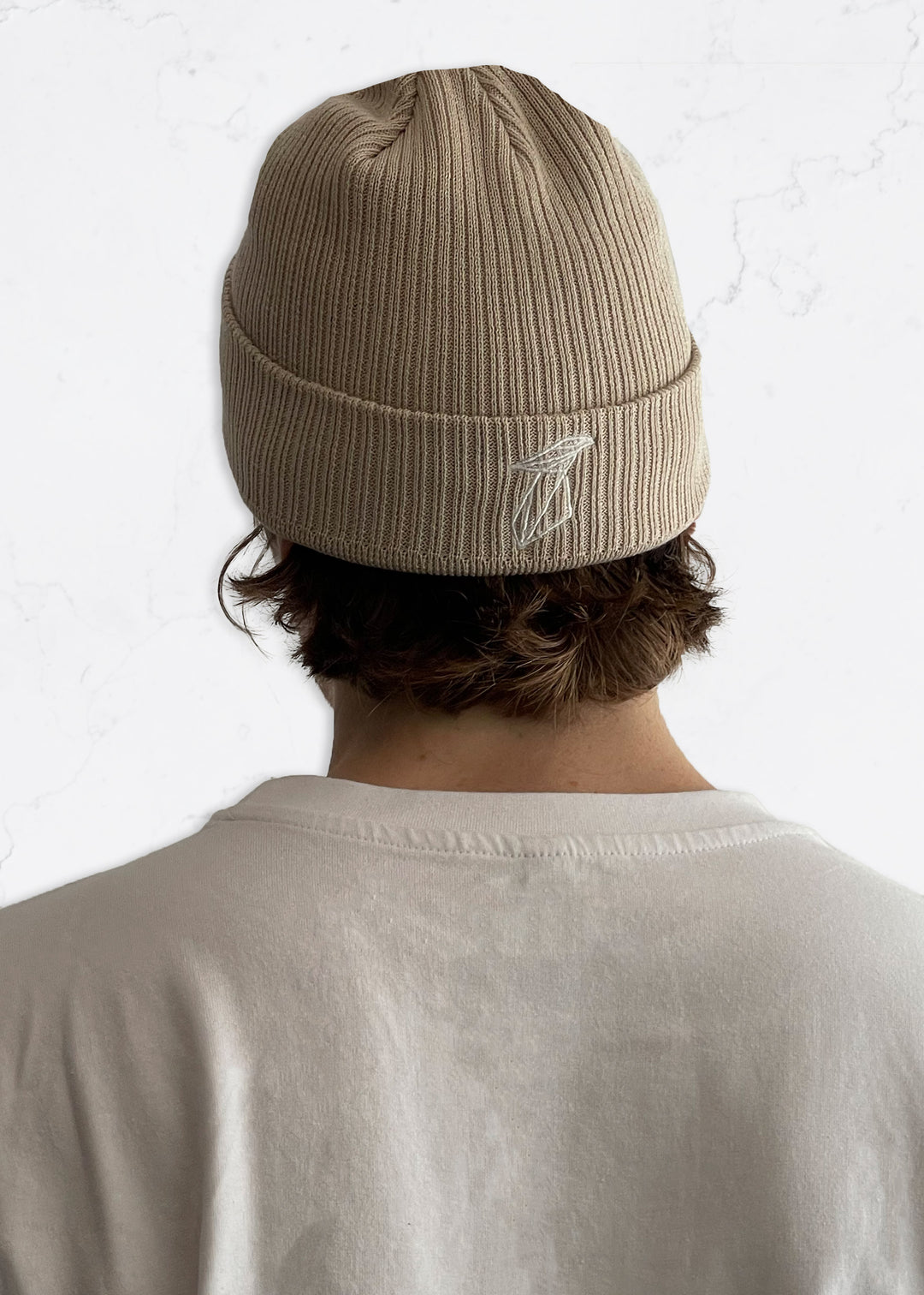hana　　KNIT BEANIE SANDニット帽 Fly Beanie // Sand – Fienix Clothing